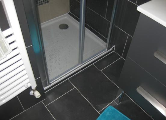 Installation d'une salle de bain clé en main